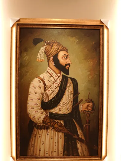 Hero Image 4
